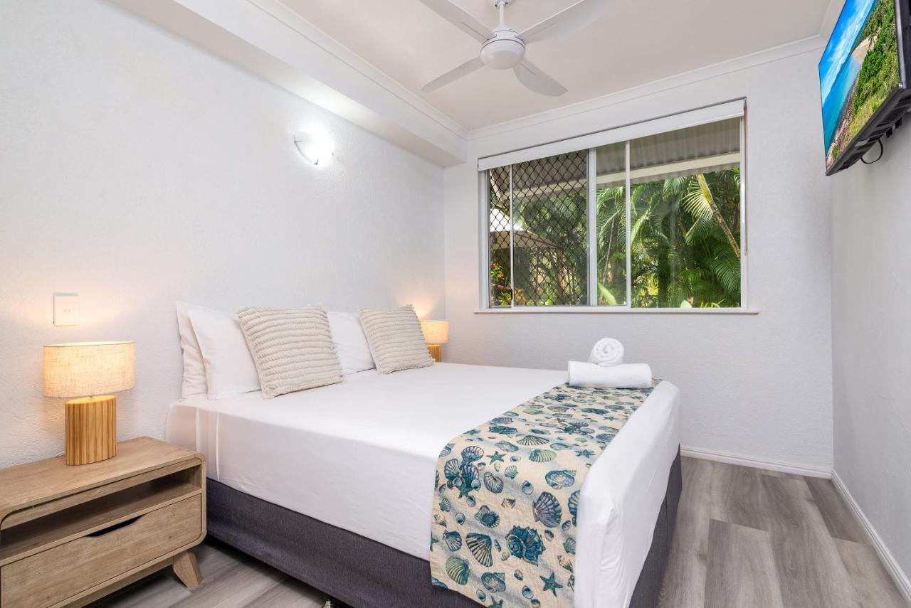 Seascape Holidays - Coral Apartments Port Douglas Exterior photo