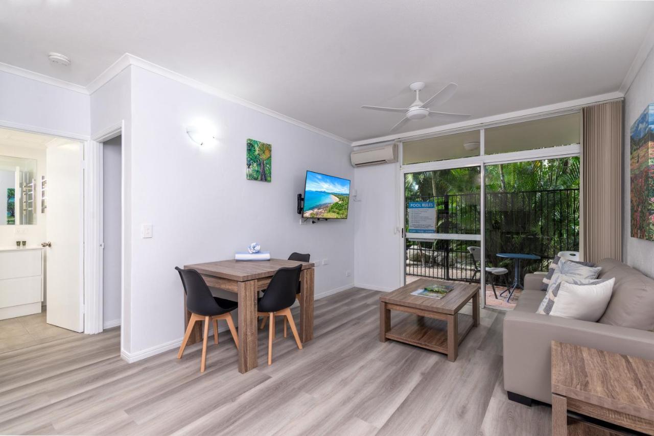 Seascape Holidays - Coral Apartments Port Douglas Exterior photo