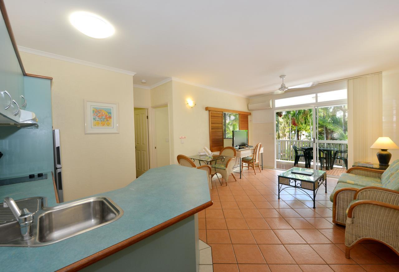 Seascape Holidays - Coral Apartments Port Douglas Exterior photo