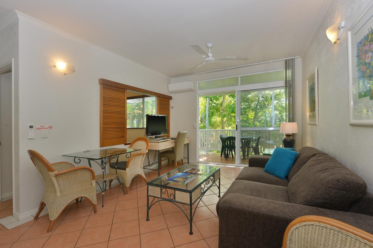 Seascape Holidays - Coral Apartments Port Douglas Exterior photo