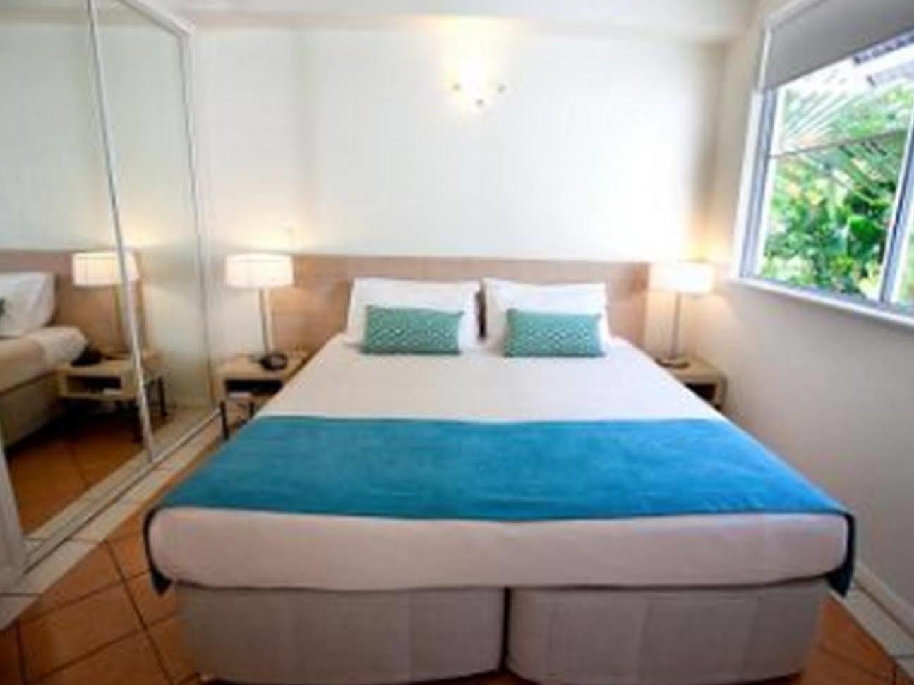 Seascape Holidays - Coral Apartments Port Douglas Exterior photo
